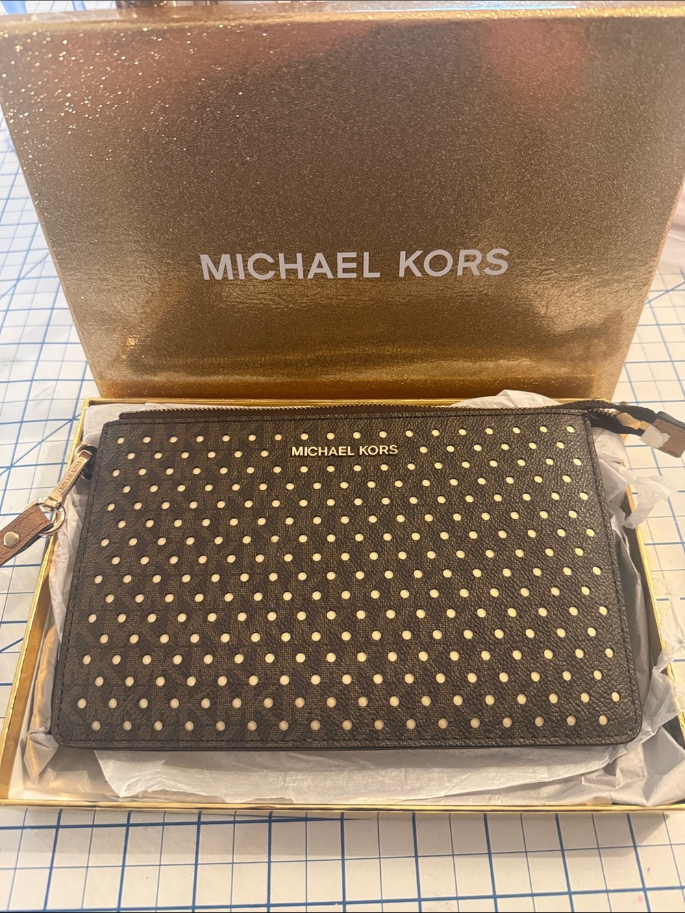 Michael Kors Studded Signature Wristlet Clutch – Brown – Brand New, 2017, VEGAN